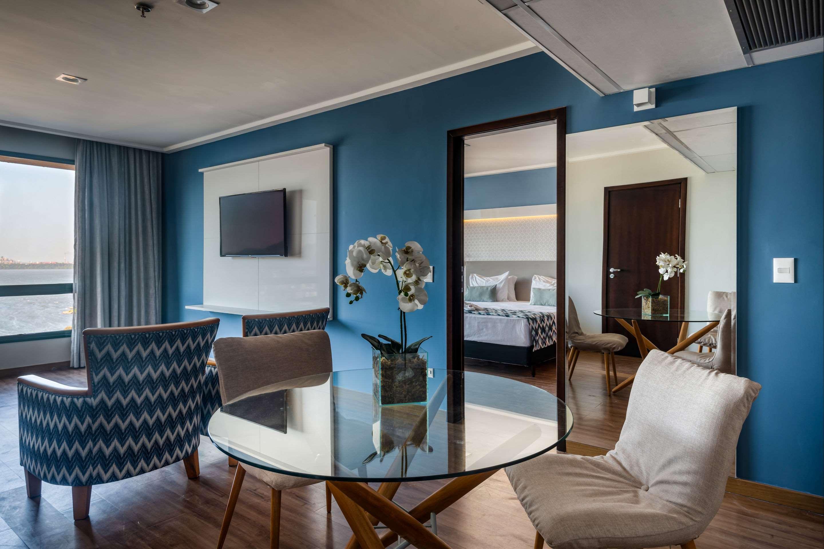 Comfort Suites Витория Экстерьер фото
