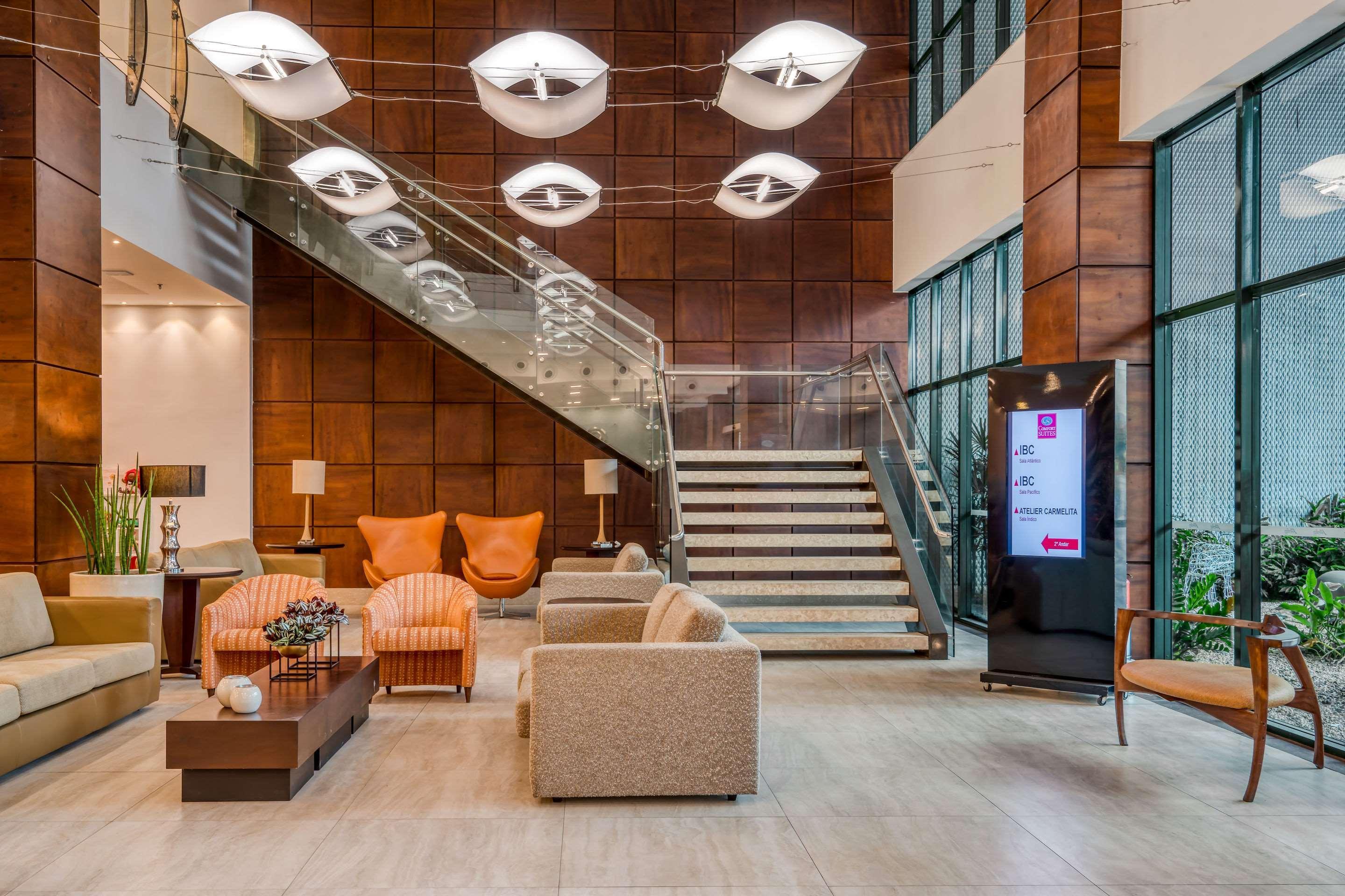 Comfort Suites Витория Экстерьер фото