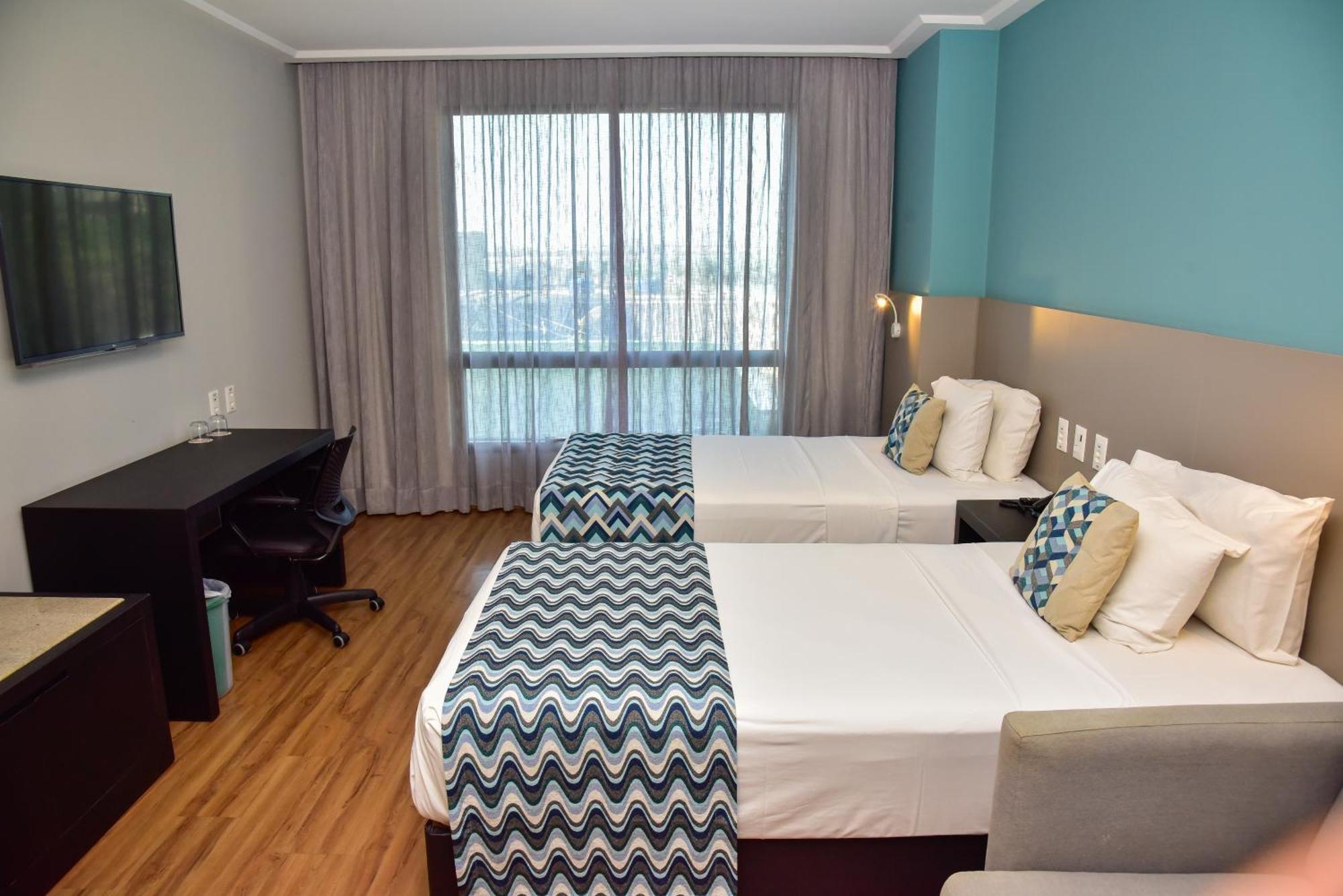 Comfort Suites Витория Экстерьер фото